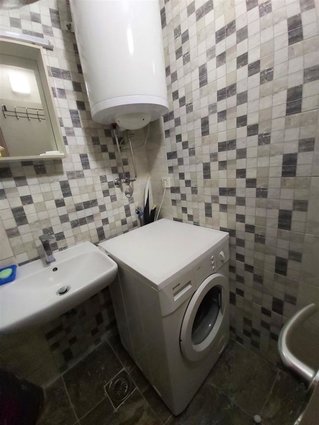 AERODROM STAN SO 2 spalni sobi se iznajmuva