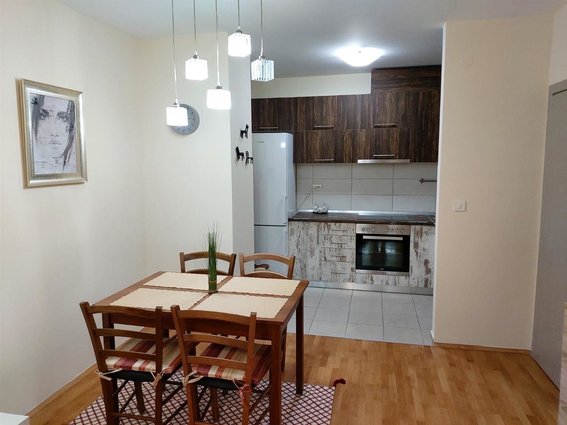 AERODROM STAN SO 2 spalni sobi se iznajmuva