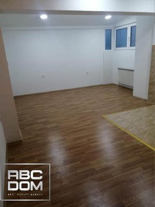 29m2 izdavanje Centar