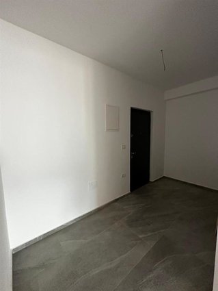 Se prodava stan 126 m/2 na 7 Kat nad Sparkasse Banka