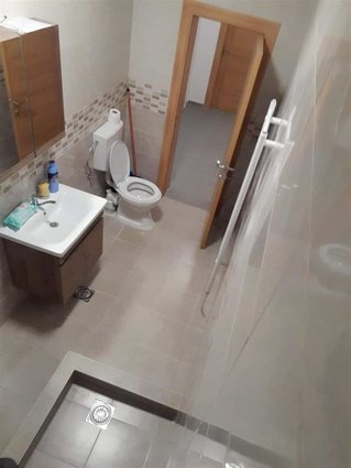 Centar plostad 80m2 renoviran stan za kancelarii