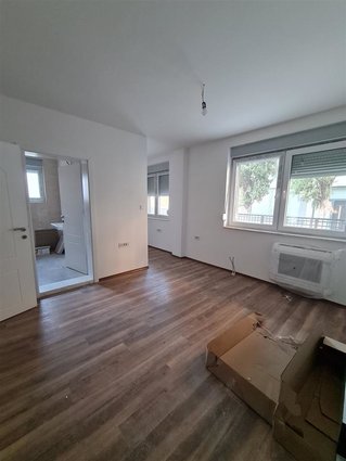 Centar park nov objekt 200m2 za kancelarisko rabotenje