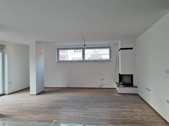 Centar park nov objekt 200m2 za kancelarisko rabotenje