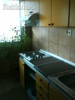 SE IZDAVA TOP STAN POZADI RAMSTOR 50 M2