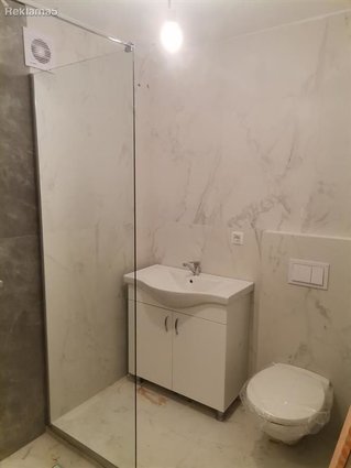 СЕ ПРОДАВА РЕНОВИРАН 3-СОБЕН 60М2 СТАН ВО КАРПОШ 3