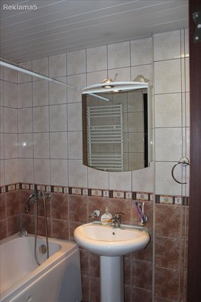 СЕ ПРОДАВА ТРОСОБЕН 67М2 СТАН ВО ВЛАЕ