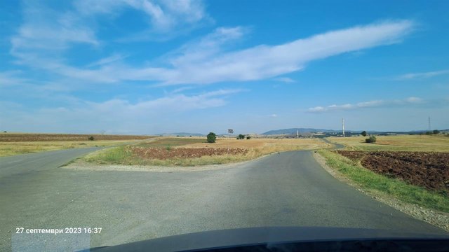 PRODAZBA 2 PLACA -AJVATOVCI-GRADEZEN REON