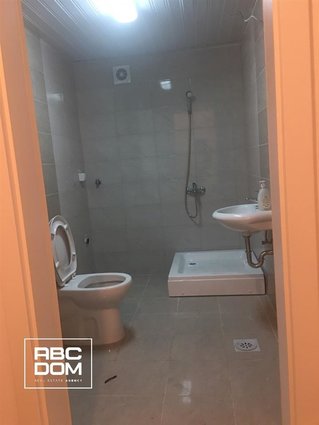 63м2 izdavanje Aerodrom