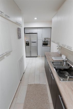 CENTAR ZGRADATA NA TIFANI 150M2