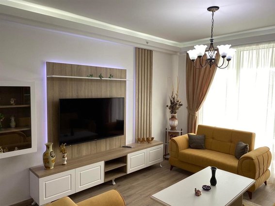 Dzevahir Kuli 81m2 trosoben nov stan