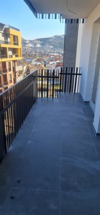 Se prodava NOV stan 112 m/2 5-kat