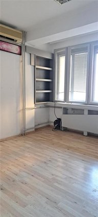 Centar kaj holandska amb 76m2 idealen za deloven