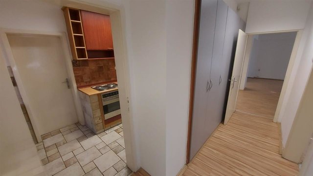 Kapistec stan 90m2 prizemje za kancelarii