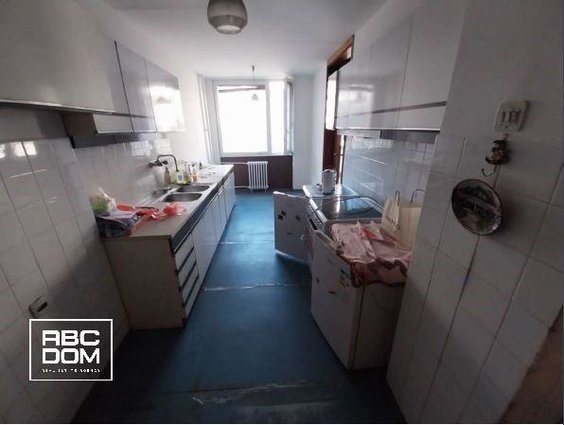 82m2 izdavanje Centar