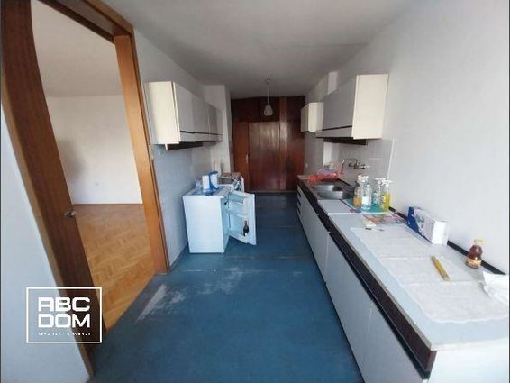 82m2 izdavanje Centar