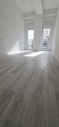 Agencija Top-Point MG shitet banesa 75 m/2