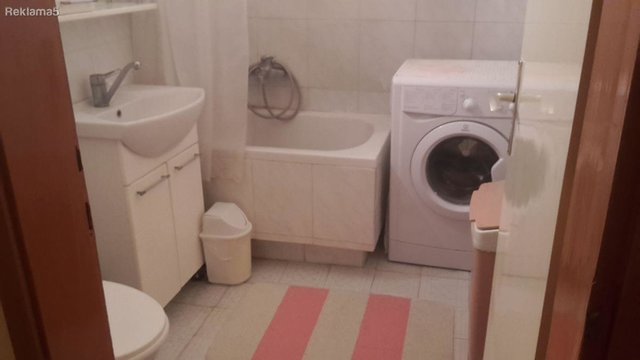 Се продава трособен стан 60м2,Капиштец