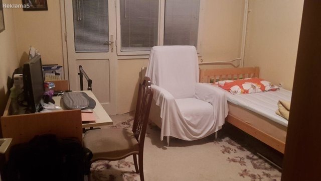 Се продава трособен стан 60м2,Капиштец