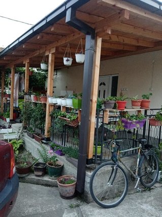 Се продаваат куќи 114м2+37м2+двор,Н.Лисиче