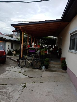 Се продаваат куќи 114м2+37м2+двор,Н.Лисиче