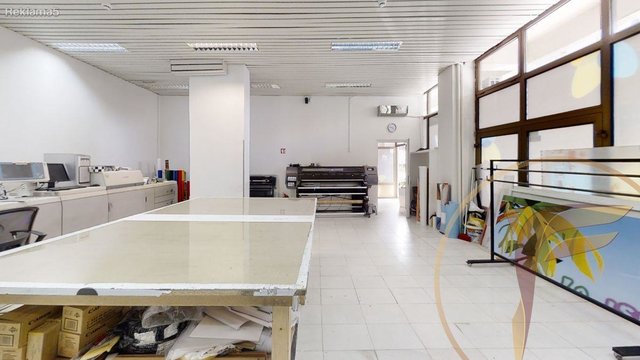 Се Продава деловен простор 153м2,К.Вода