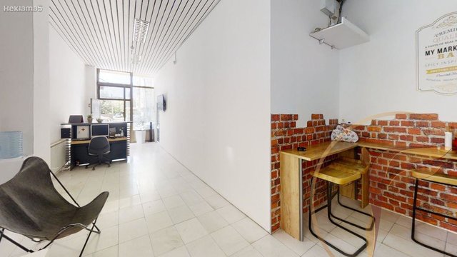 Се Продава деловен простор 153м2,К.Вода