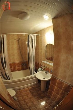 Centar trosoben 85m2 namesten pozadi ramstor