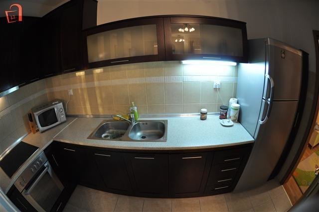 Centar trosoben 85m2 namesten pozadi ramstor