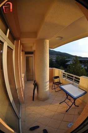 Centar trosoben 85m2 namesten pozadi ramstor