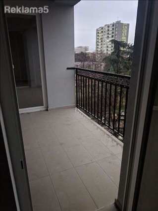 PRODAZBA STAN KARPOSH 2-72 M2