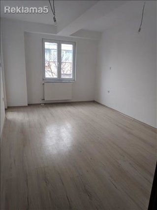 PRODAZBA STAN KARPOSH 2-72 M2