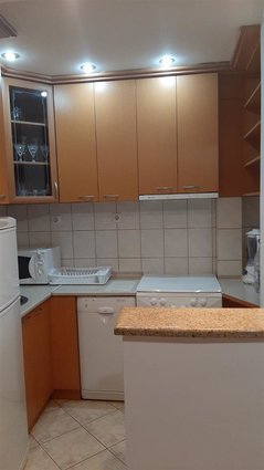 IZDAVANJE TOP STAN 75M2-BLIZU UNIVERZALNA