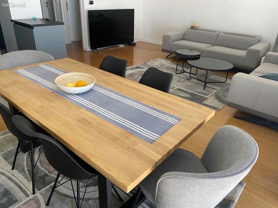 CENTAR GRADSKI ZID BUL K RACIN 82M2