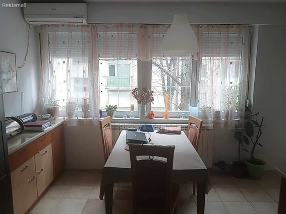 СЕ ПРОДАВА РЕНОВИРАН ТРОСОБЕН 79М2 ВО КАРПОШ 2