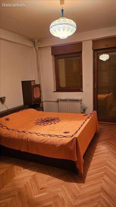 СЕ ПРОДАВА ТРОСОБЕН 76М2 ВО КАРПОШ 1