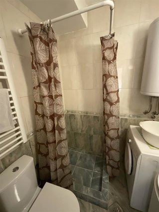 KAPISTEC _SE PRODAVA NOV STAN 42m2 3-ti KAT