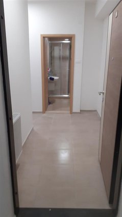 Aerodrom 41m2 nov prazen stan prizemje