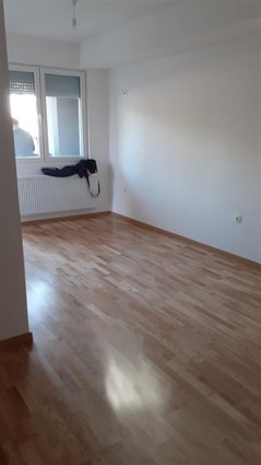 Aerodrom 41m2 nov prazen stan prizemje