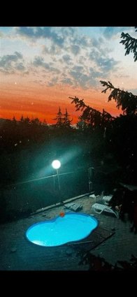 Се продава викендичка во Катланово