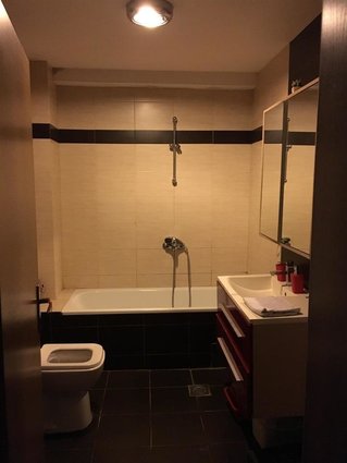 Centar trosoben stan 81m2 na 1kat