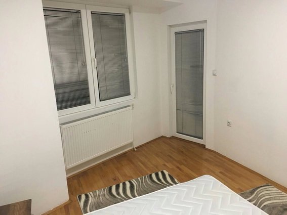 SE IZDAVA TOP STAN 43 M2 MAVROVKA- I KRATOK PREDSTOJ