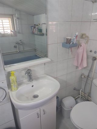 Се продава куќа 96м2, Центар