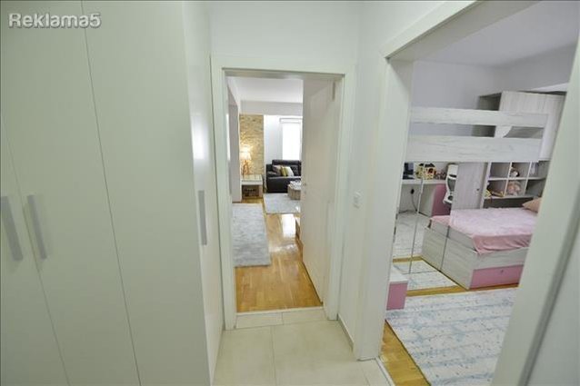 ЕКСЛУЗИВНА ЛУКСУЗНА ПОНУДА!!! Се продава стан 158м2 комплетн