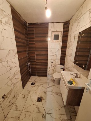 Се продава куќа 93м2 со двор, Драчево