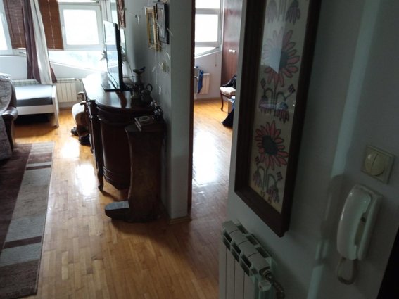 Се продава двособен стан 51м2, Католичка