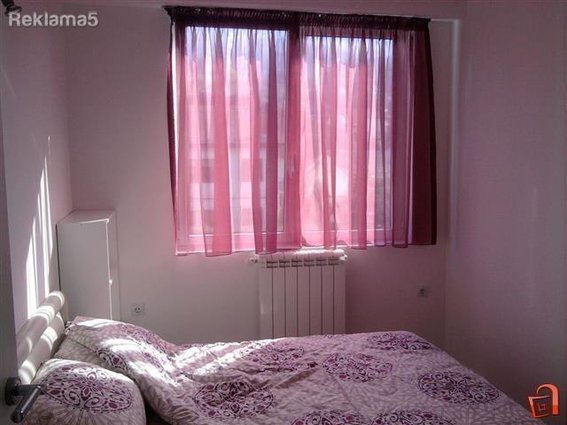 SE PRODAVA NAMESTEN DVOSOBEN 41M2 STAN VO KOZLE SO PARKING