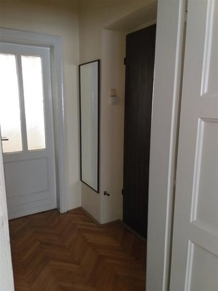 Centar katolicka 54m2 i 50m2 kancelarii