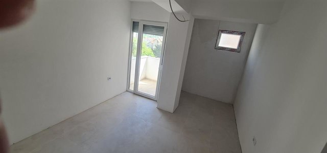 Se Prodavaat 2 Stana 123 m/2 i 113 m/2