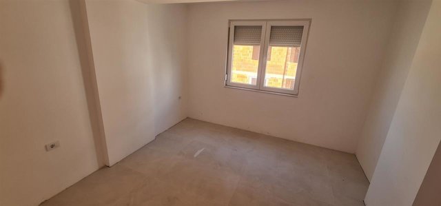 Se Prodavaat 2 Stana 123 m/2 i 113 m/2