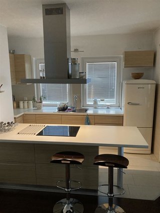 Se Prodava Stan 75 m/2 ,KAT-4 Opremen